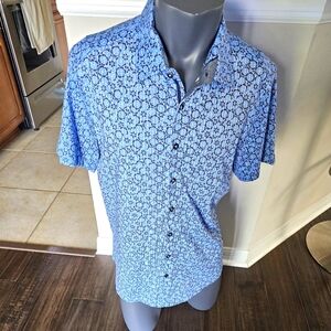Stone Rose Large Short Sleeve Button-down Shirt